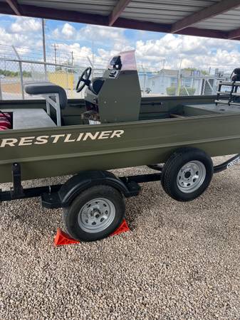 2022 Crestliner, dovoz USA — foto 2 z 12