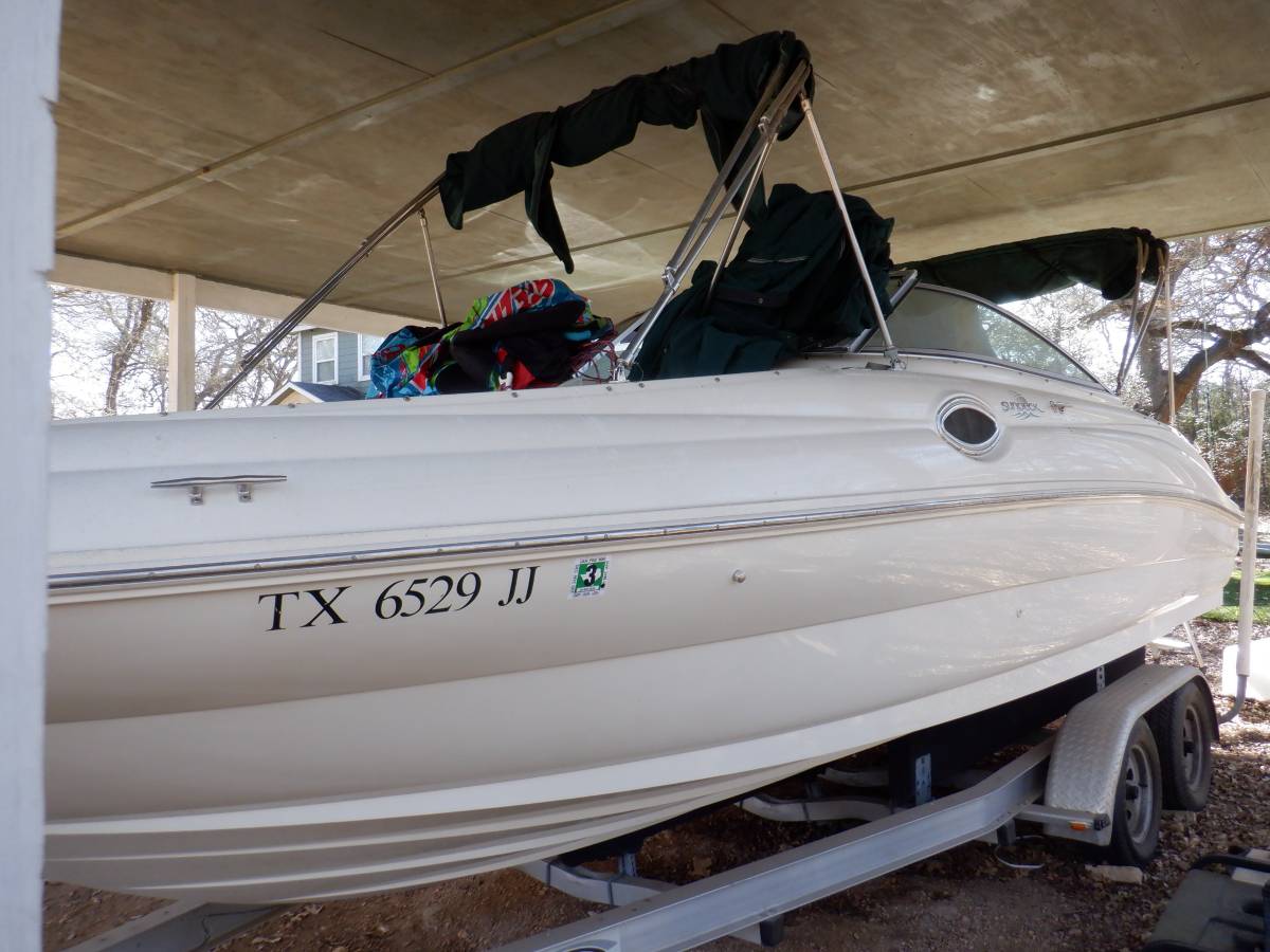 Sea Ray, dovoz USA — foto 1 z 5 Sea Ray, dovoz USA — foto 1 z 5