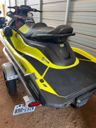 2021 Yamaha, dovoz USA — foto 5 z 5