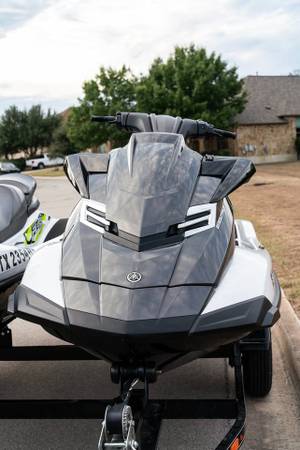 2015 Yamaha, dovoz USA — foto 1