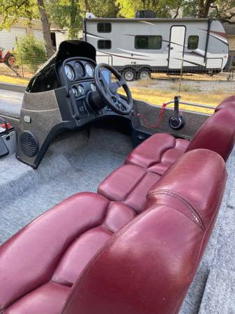2000 Skeeter, dovoz USA — foto 3 z 9