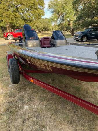 2000 Skeeter, dovoz USA — foto 8 z 9