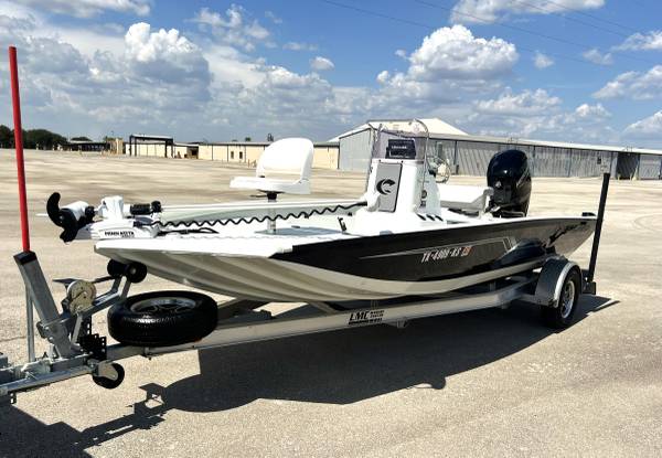 2022 Crestliner, dovoz USA — foto 2 z 12