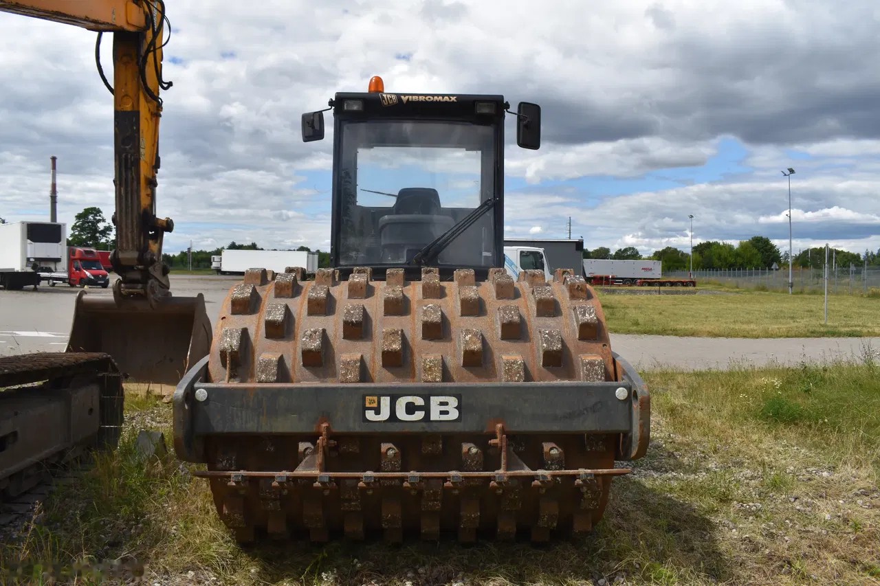 2009 JCB VM 146D, 6 318 mth, dovoz Skladom v EÚ — foto 2 z 24