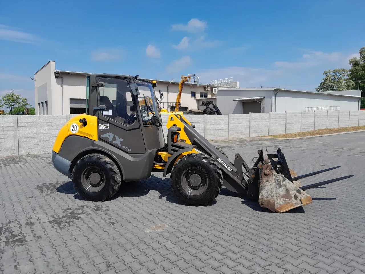 2012 Mecalac AX850 AX 850, 5 145 mth, dovoz Skladom v EÚ — foto 1