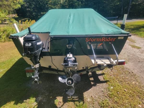 2001 Crestliner, dovoz USA — foto 2 z 12