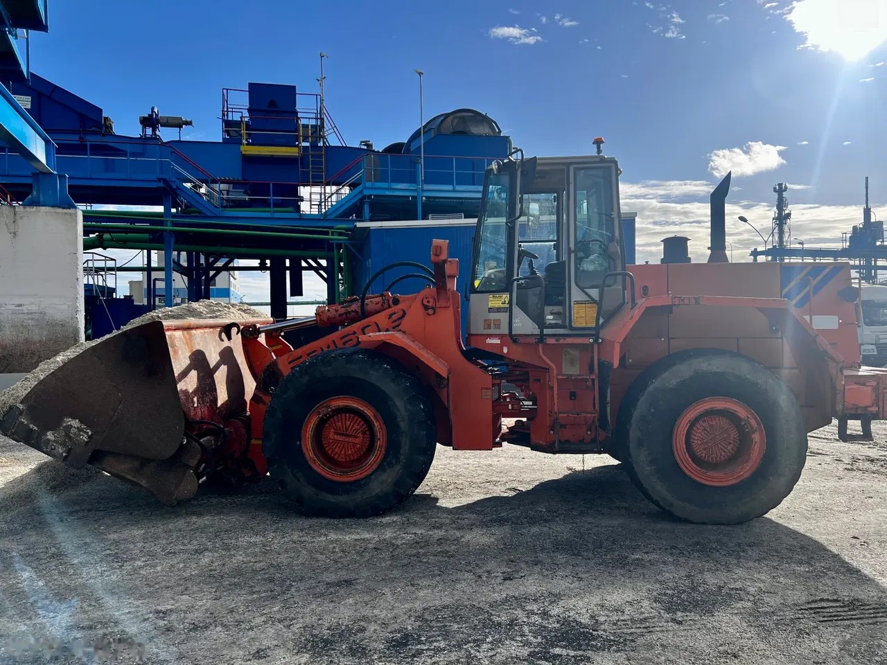 1997 Hitachi NAKLADAČ, 21 950 mth, dovoz Skladom v EÚ — foto 4 z 13