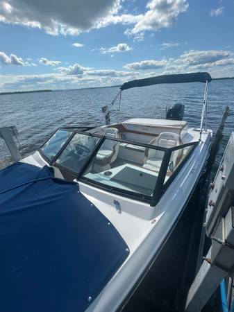 Sea Ray, dovoz USA — foto 4 z 8