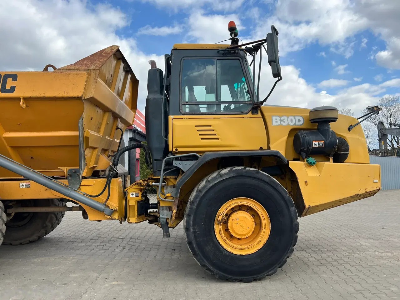 2006 Bell B30D, 19 000 mth, dovoz Skladom v EÚ — foto 5 z 17