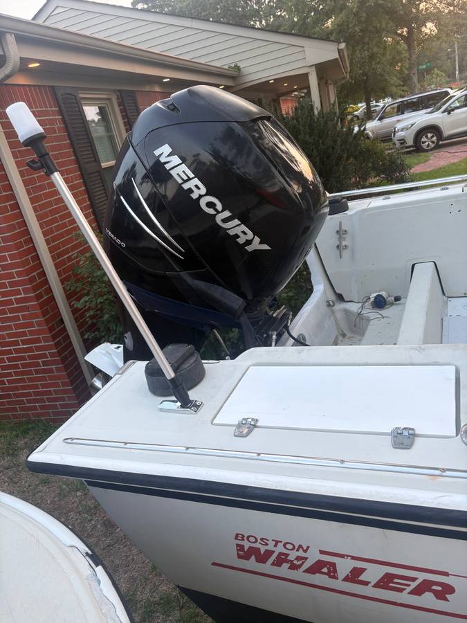 Boston Whaler, dovoz USA — foto 6 z 9