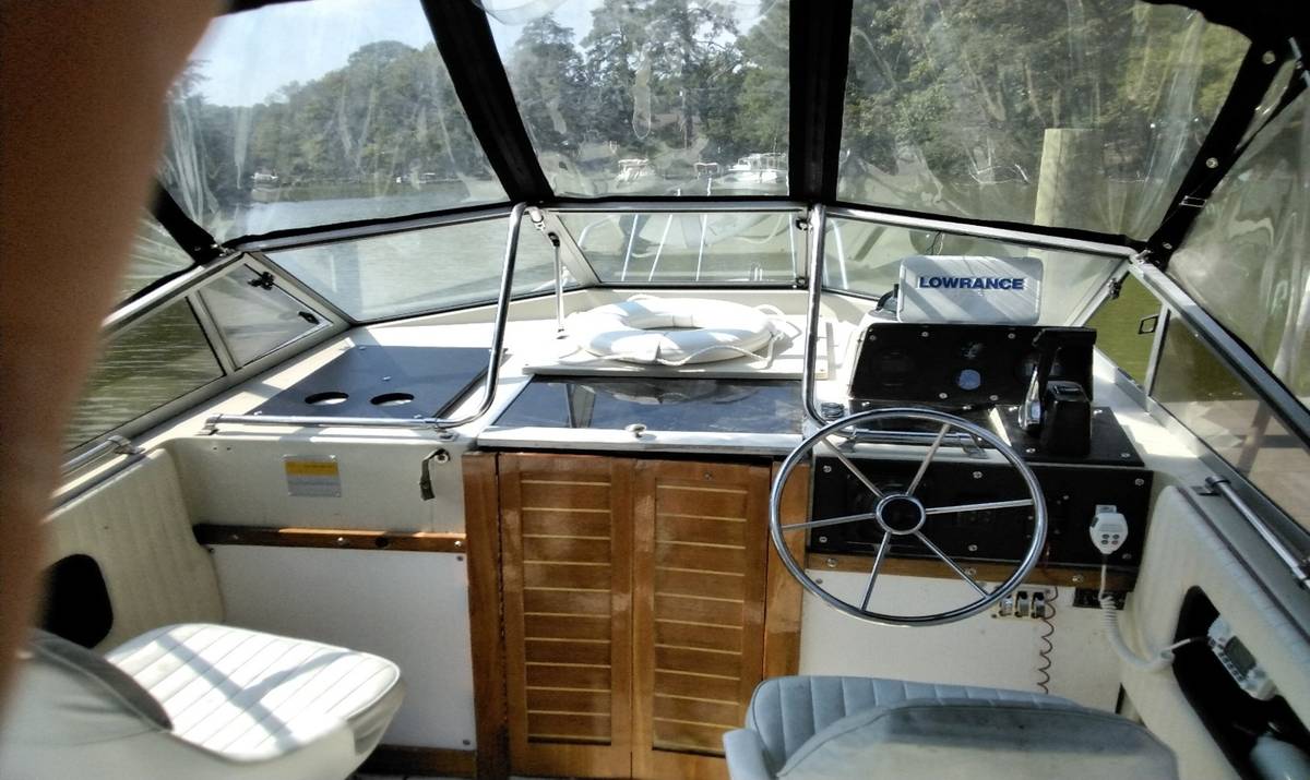 Boston Whaler, dovoz USA — foto 3 z 4