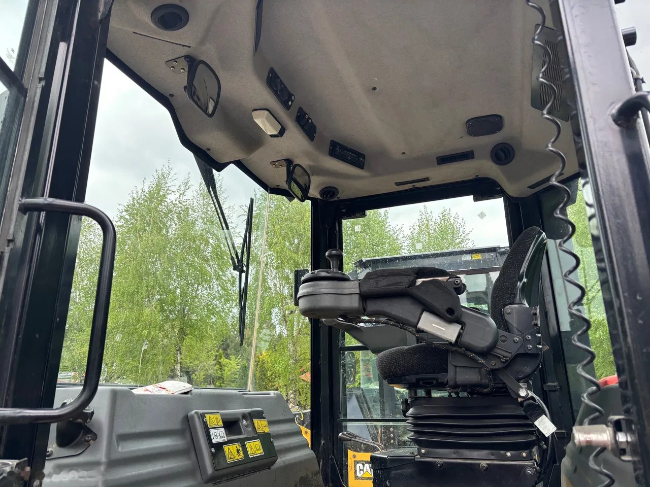2016 Caterpillar, 5 000 mth, dovoz Skladom v EÚ — foto 4 z 23