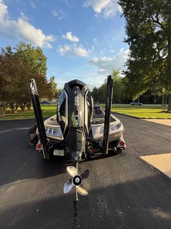 2016 Ranger, dovoz USA — foto 6 z 12