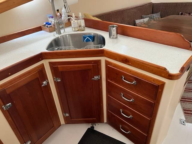 38’ Trawler, dovoz USA — foto 9 z 12