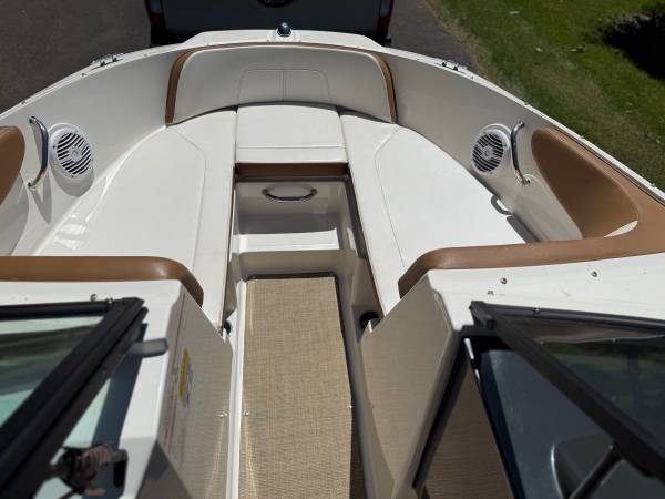 2018 Sea Ray, dovoz USA — foto 5 z 8