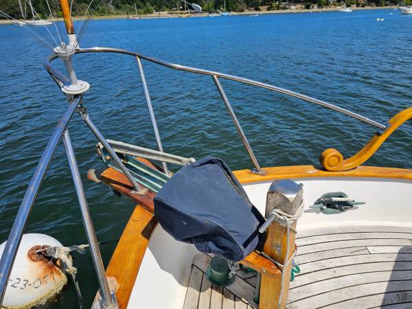 1977 36ft Puget Trawler, dovoz USA — foto 9 z 12