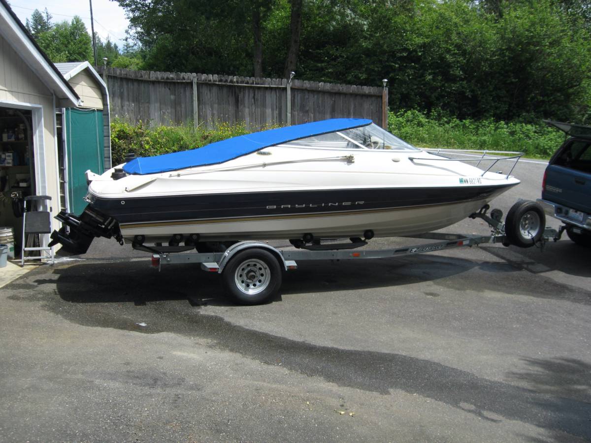 Bayliner, dovoz USA — foto 1 | AMECAR Bayliner, dovoz USA — foto 1