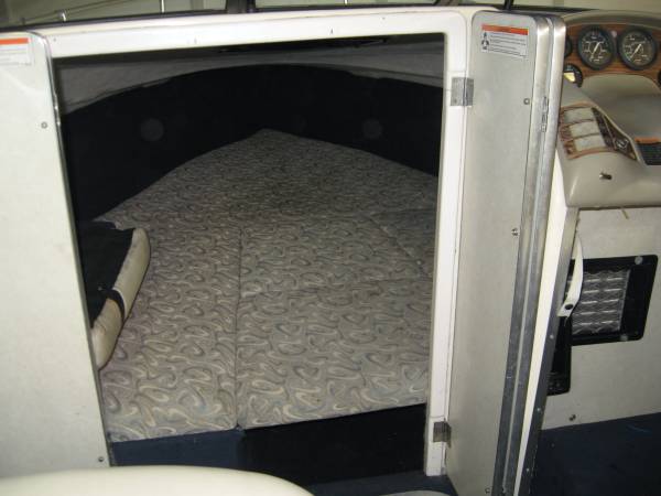 Bayliner, dovoz USA — foto 6 z 7