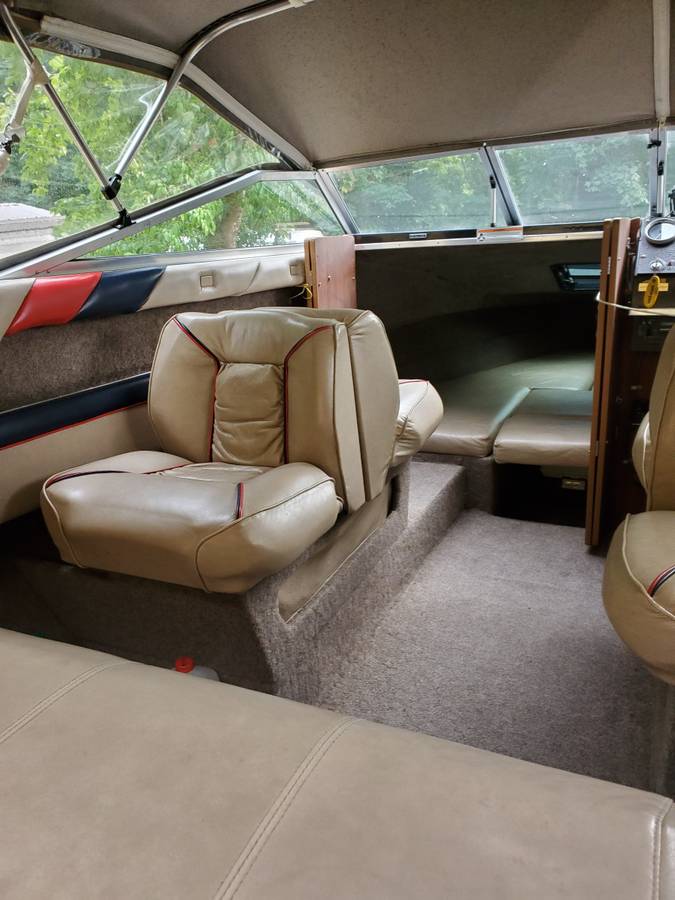 Bayliner, dovoz USA — foto 5 z 9