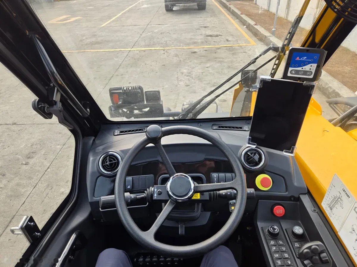 2026 Lonking LGT4207, dovoz Skladom v EÚ — foto 7 z 16