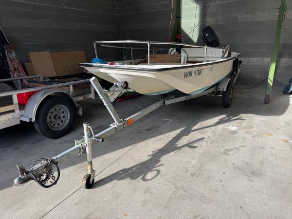 Boston Whaler, dovoz USA — foto 1 | AMECAR Boston Whaler, dovoz USA — foto 1