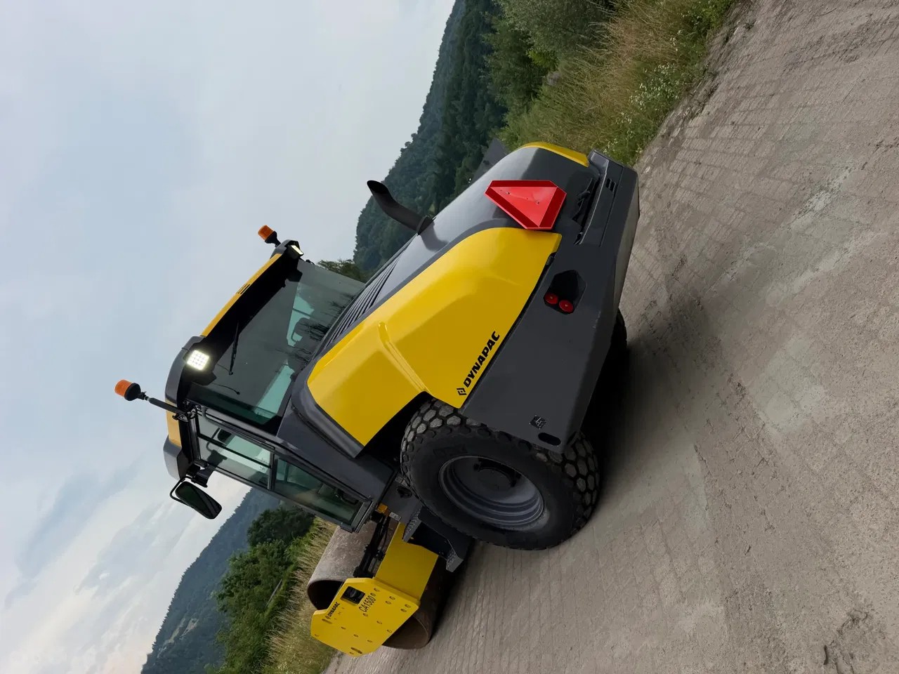 2014 Dynapac ATLAS, 2 126 mth, dovoz Skladom v EÚ — foto 3 z 24