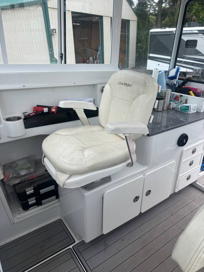 2009 Crestliner, dovoz USA — foto 6 z 12