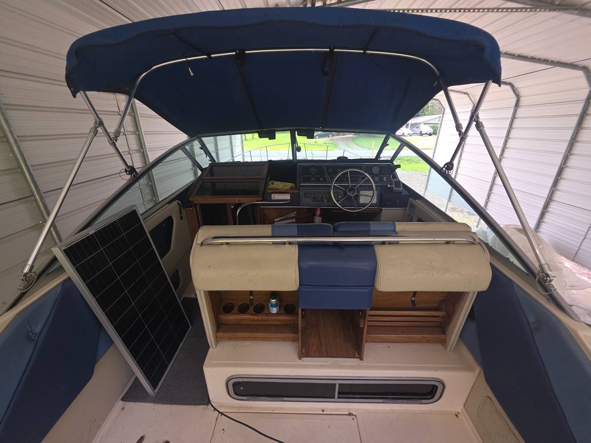 1988 Sea Ray, dovoz USA — foto 11 z 12
