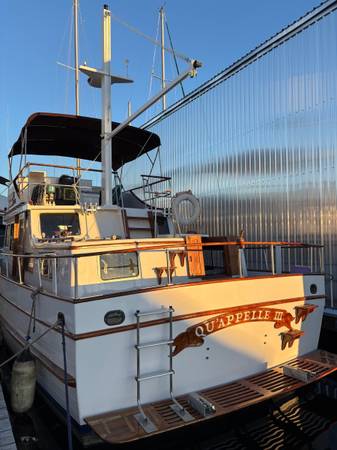 40’Tri Cabin Trawler, dovoz USA — foto 5 z 12