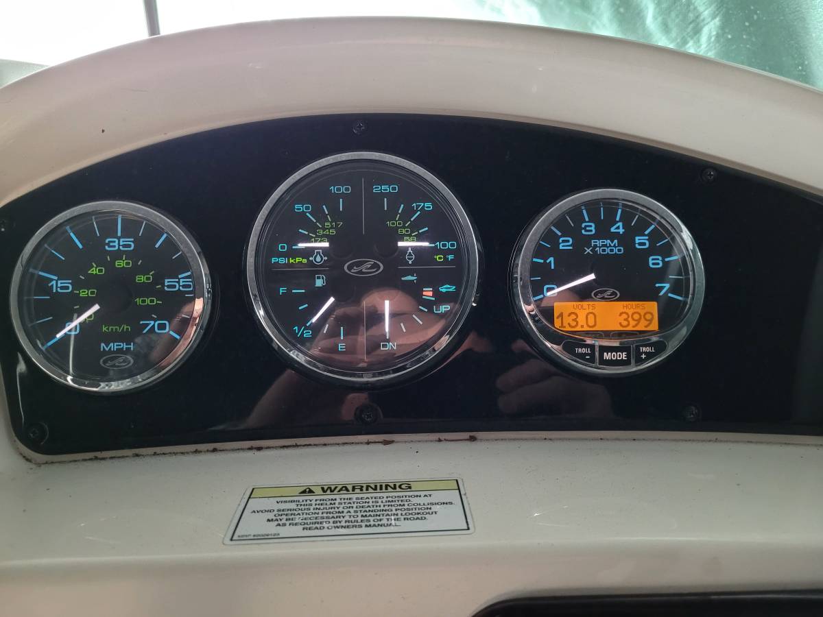 2011 Sea Ray, dovoz USA — foto 6 z 12