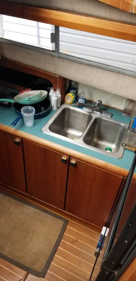 1989 Bayliner, dovoz USA — foto 5 z 11