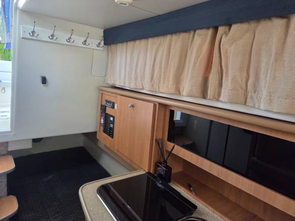 2007 Bayliner, dovoz USA — foto 12 z 12