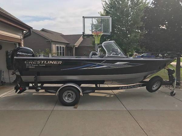 2016 Crestliner, dovoz USA — foto 1 z 5 2016 Crestliner, dovoz USA — foto 1 z 5