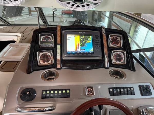 2009 Chaparral, dovoz USA — foto 5 z 7
