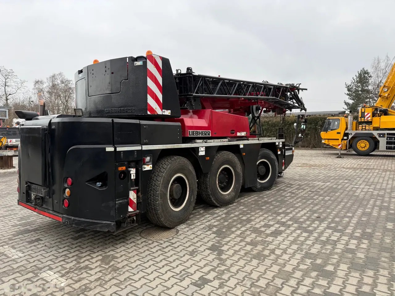 2011 Liebherr LTC 1045-3.1, 14 000 mth, dovoz Skladom v EÚ — foto 3 z 18