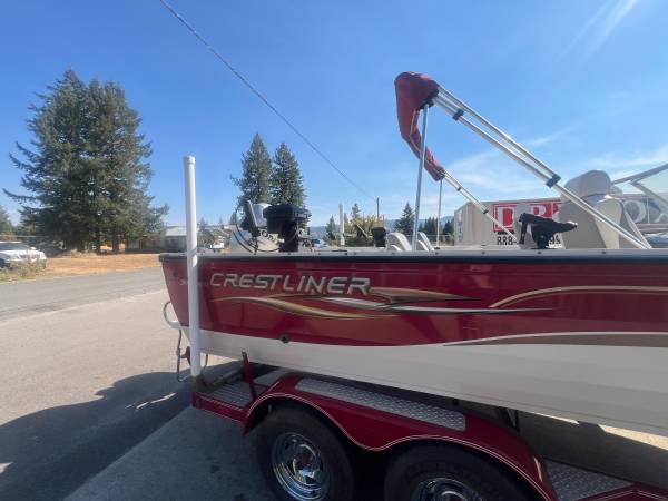 2005 Crestliner, dovoz USA — foto 8 z 8