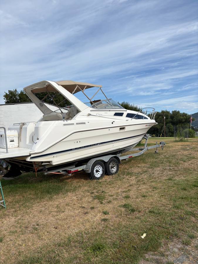 1998 Bayliner, dovoz USA — foto 1