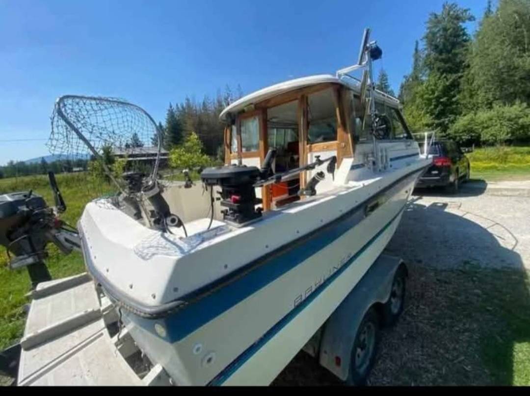 1988 Bayliner, dovoz USA — foto 2 z 9