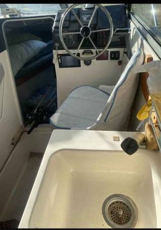 1988 Bayliner, dovoz USA — foto 7 z 9