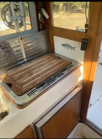1988 Bayliner, dovoz USA — foto 8 z 9