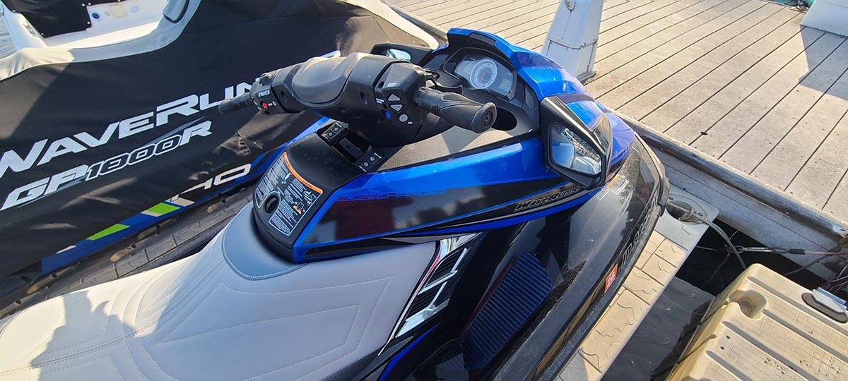 2015 Yamaha, dovoz USA — foto 5 z 7
