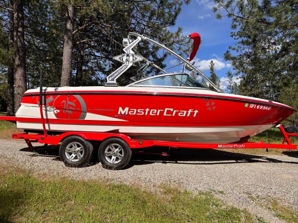 MasterCraft, dovoz USA — foto 1 z 5 MasterCraft, dovoz USA — foto 1 z 5