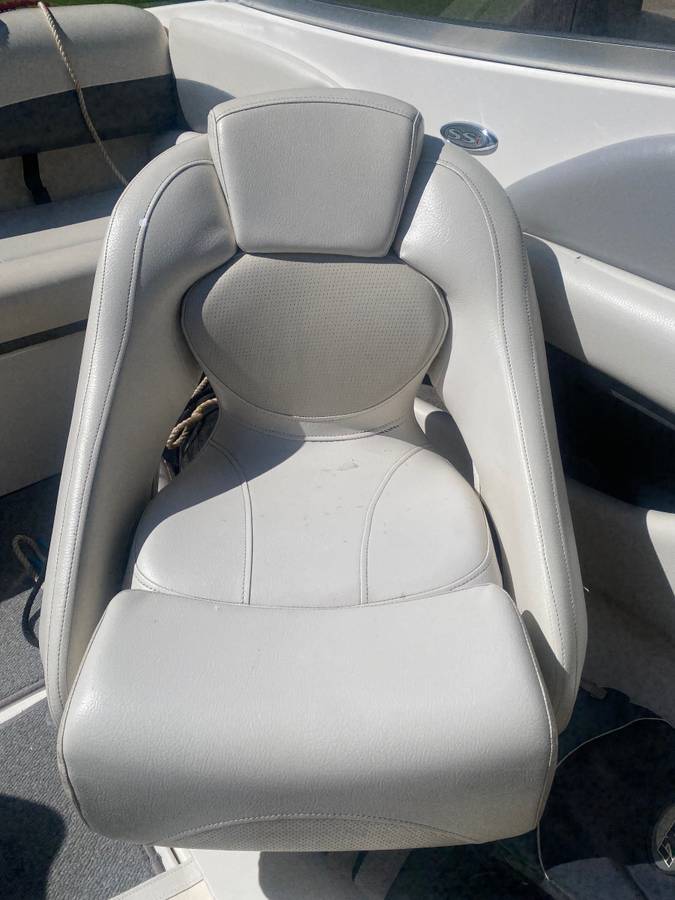 2004 Chaparral, dovoz USA — foto 8 z 12