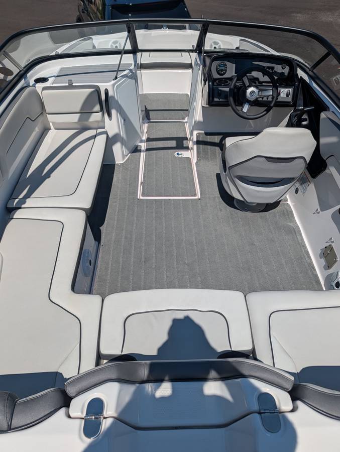 2023 Yamaha, dovoz USA — foto 2 z 11