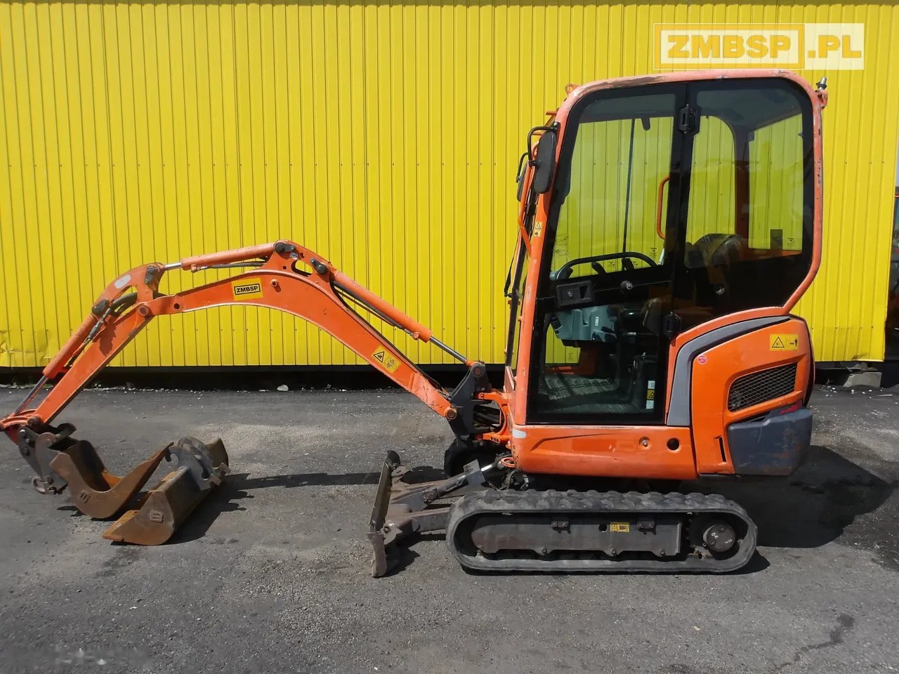 2015 Kubota KX016-4, 3 382 mth, dovoz Skladom v EÚ — foto 1 | AMECAR 2015 Kubota KX016-4, 3 382 mth, dovoz Skladom v EÚ — foto 1