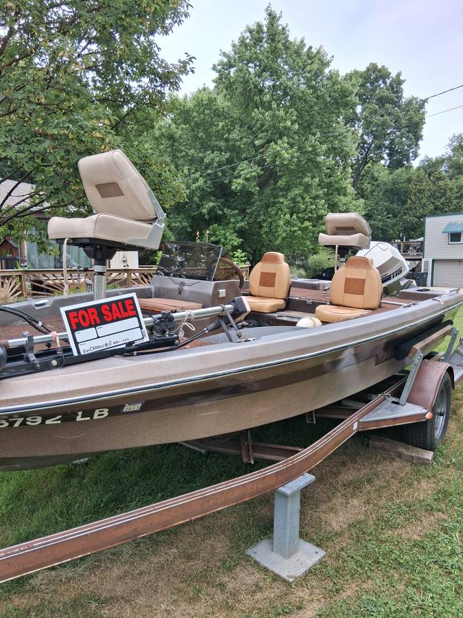 fishing boat, dovoz USA — foto 1 z 5 fishing boat, dovoz USA — foto 1 z 5