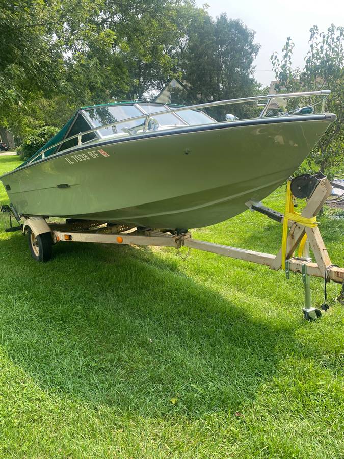 Sea Ray, dovoz USA — foto 2 z 12