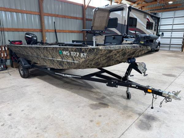 2018 Lowe, dovoz USA — foto 3 z 12
