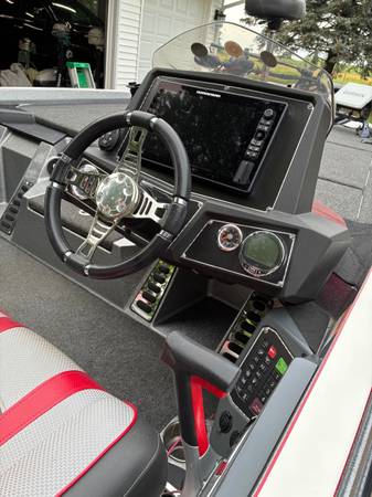 2019 Ranger, dovoz USA — foto 7 z 10