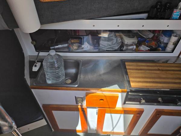 28ft Buccaneer sailboat, dovoz USA — foto 8 z 8